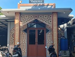 Semangat Kebersamaan Warnai Pemotongan Hewan Kurban di Mushola Al Hikmah Kampung Curug