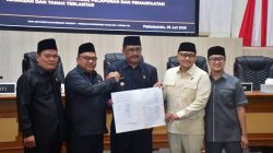 Rapat Paripurna DPRD Sepakati Dua Raperda untuk Dukung Pembangunan Daerah