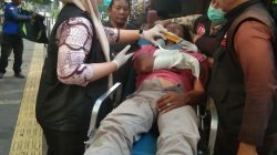 Ngantuk Diduga Jadi Penyebab Pengemudi Ojol Nyusruk di Trotoar Jalan Ahmad Yani Bogor
